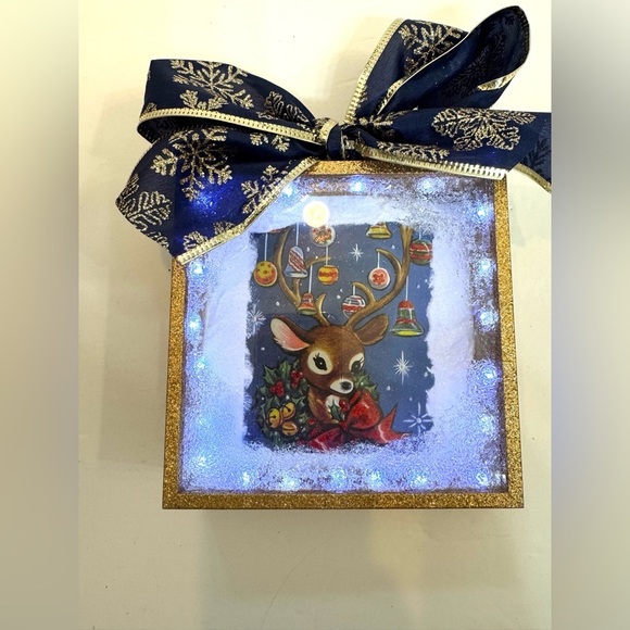 New! OOAK Blue and Gold Lighted Reindeer Shadow Box Christmas Holiday Decor - Picture 2 of 5